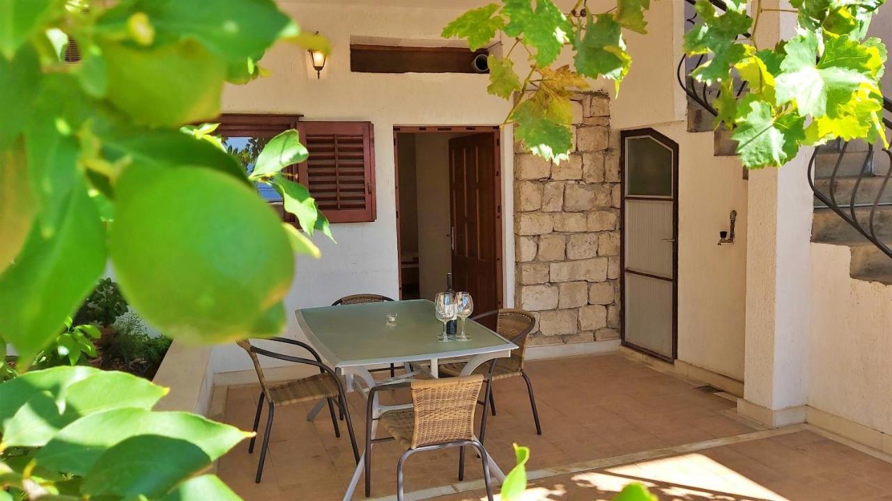 Apartments Gajo Omis Luaran gambar
