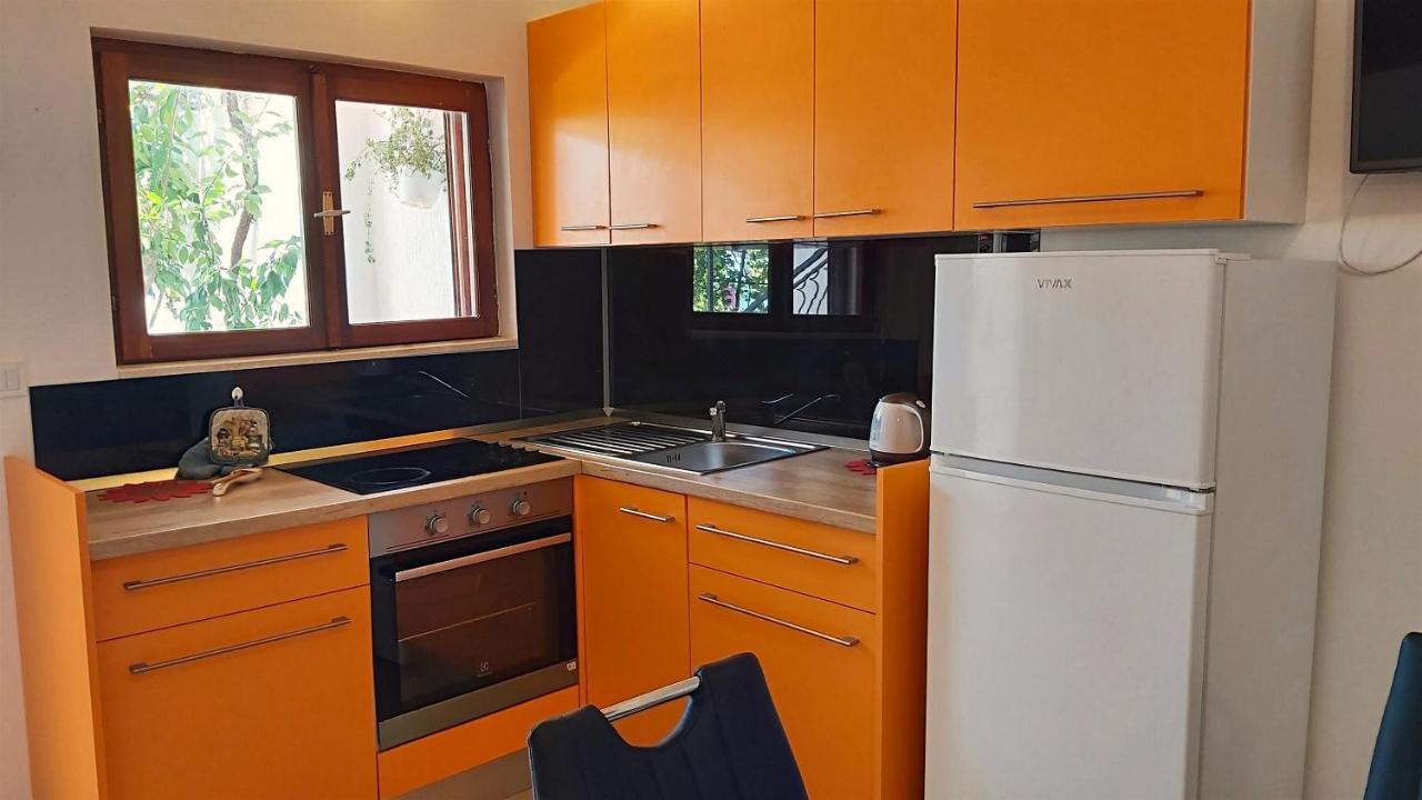 Apartments Gajo Omis Luaran gambar