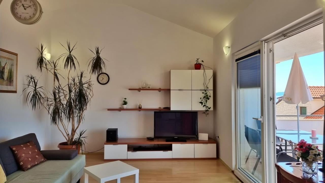 Apartments Gajo Omis Luaran gambar