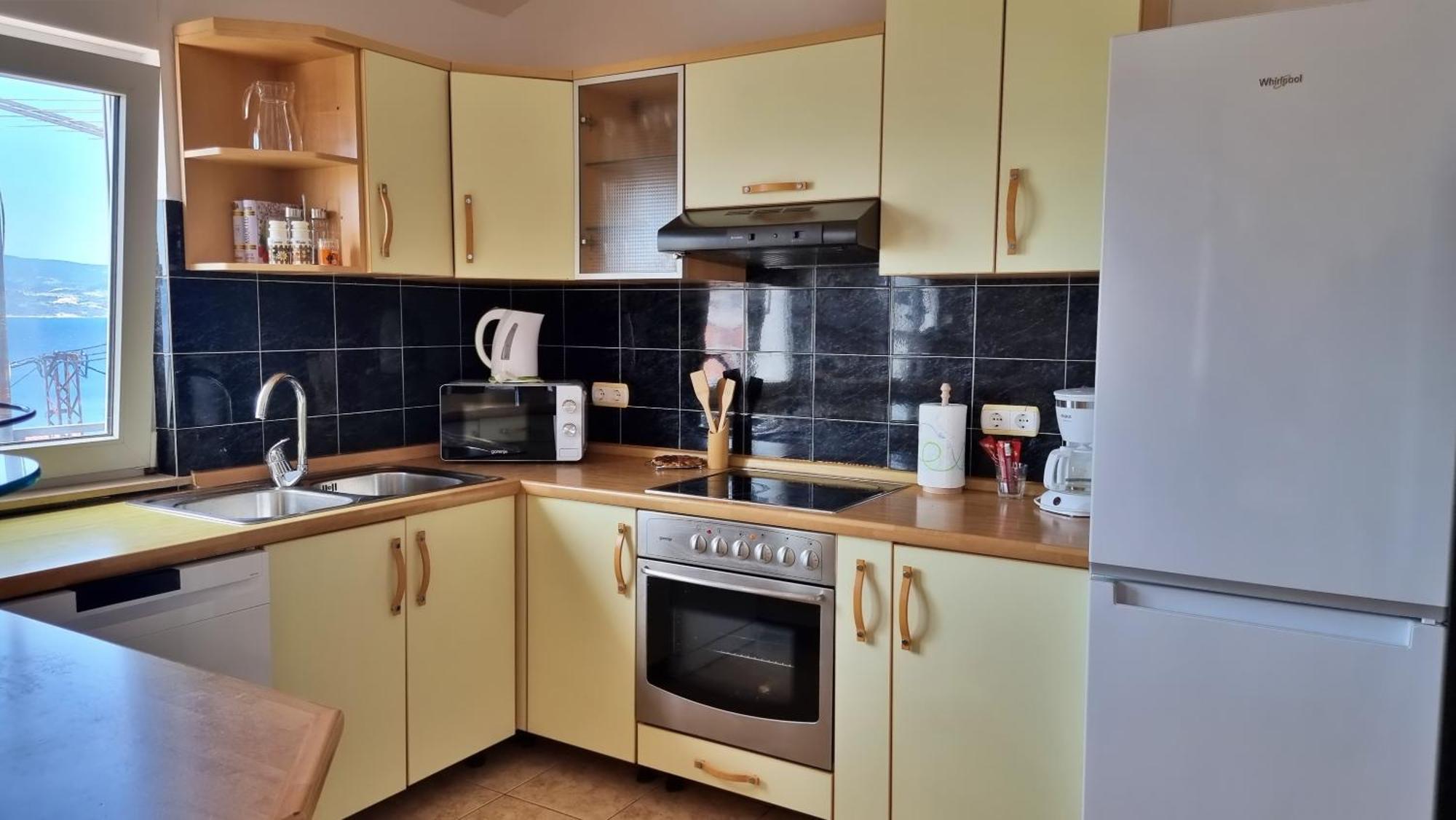 Apartments Gajo Omis Bilik gambar
