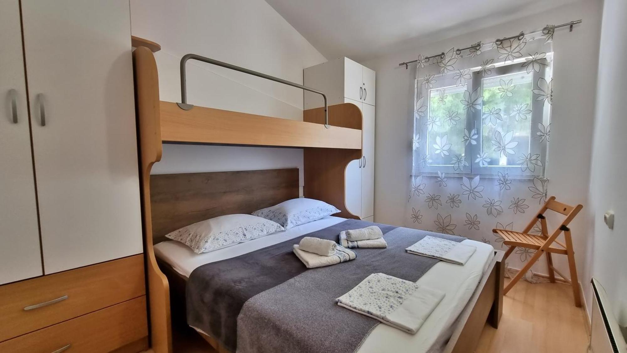 Apartments Gajo Omis Bilik gambar