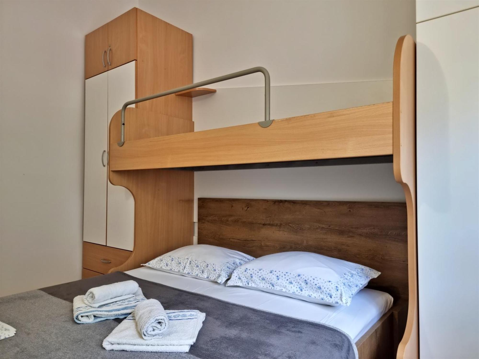 Apartments Gajo Omis Bilik gambar