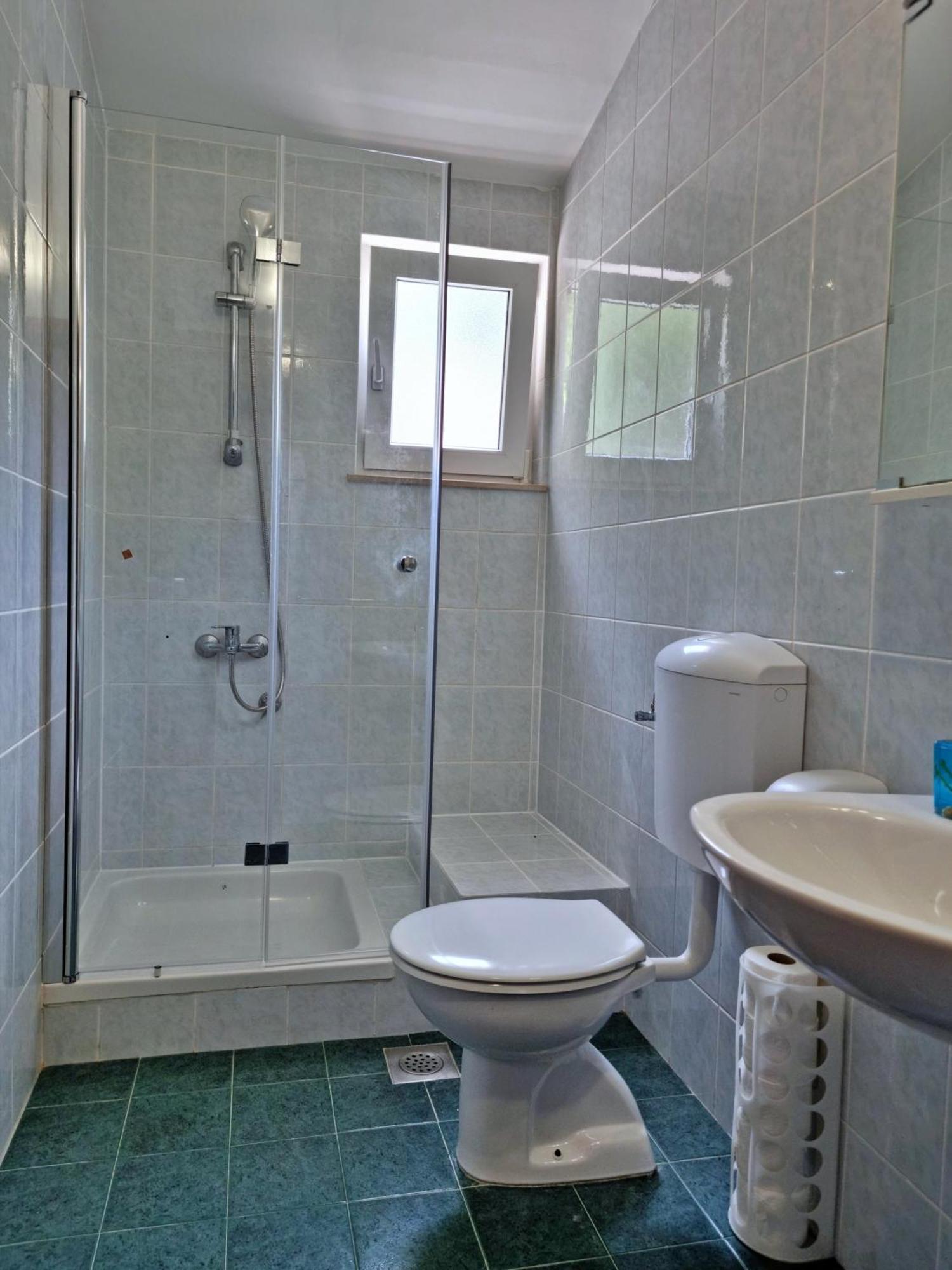 Apartments Gajo Omis Bilik gambar