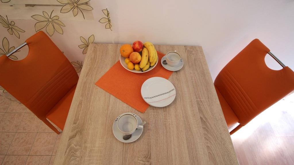 Apartments Gajo Omis Luaran gambar